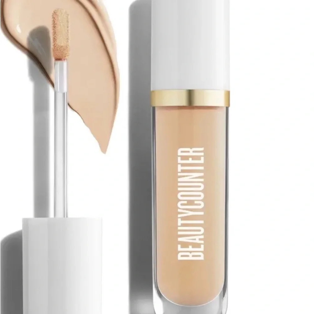 beautycounter Liquid Concealer - Light Beige Shade